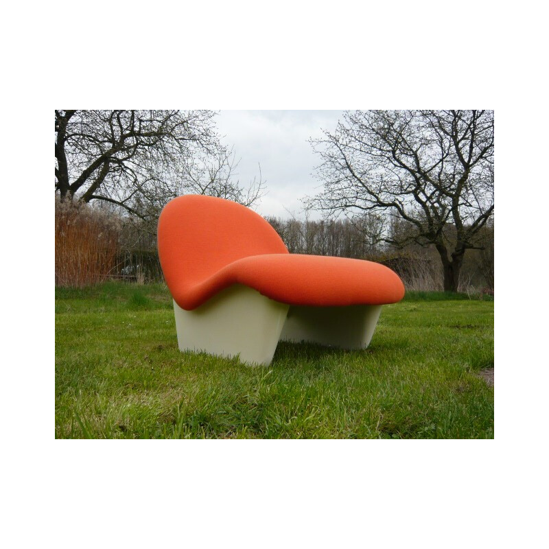 Paar plastic en oranje stoffen fauteuils, Luigi COLANI - 1970