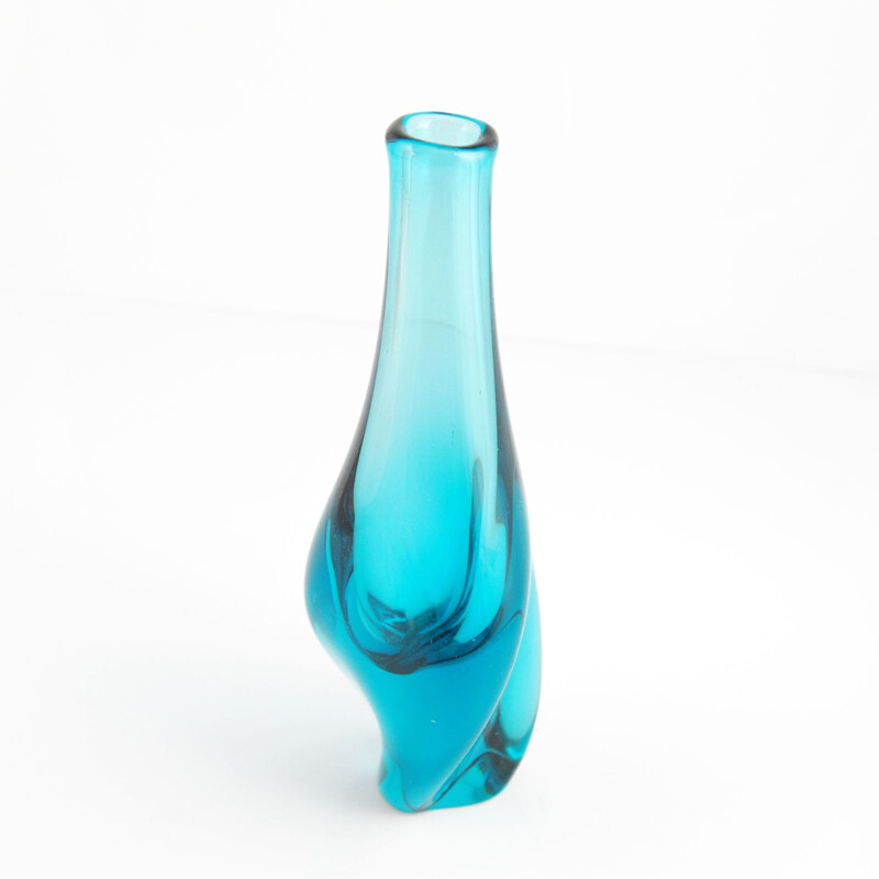 Vase vintage néodyme en verre par M. Klinger pour Železny Brod, années 1960