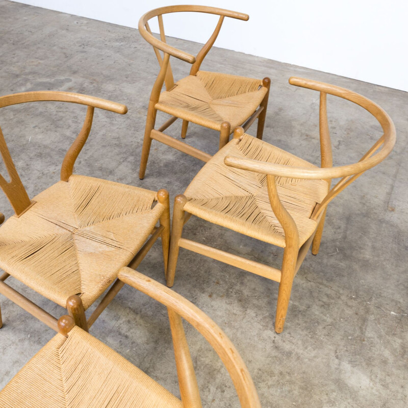 Set of 4 vintage chairs wishbone Hans Wegner CH24 for Carl Hansen & Son, 1960s 