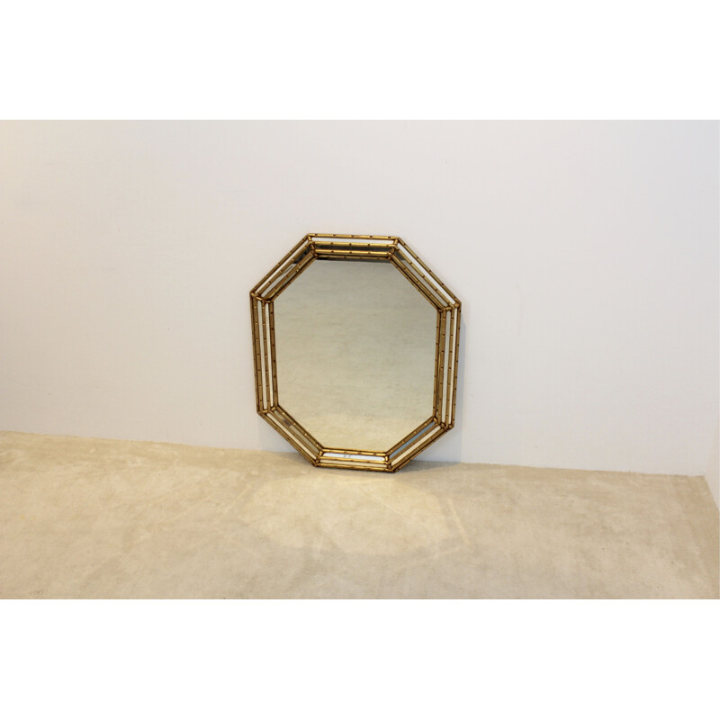 Elegant Giltwood Mid Century Octagon Mirror by Labarge, Italy