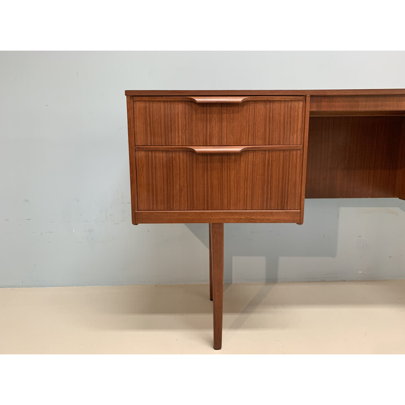 Bureau vintage en teck par Frank Guille pour Austinsuite, années 1960