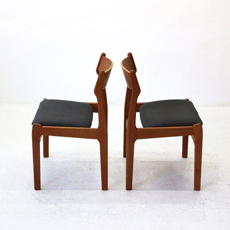Ensemble de 6 chaises vintage en tissu gris et teck 1960