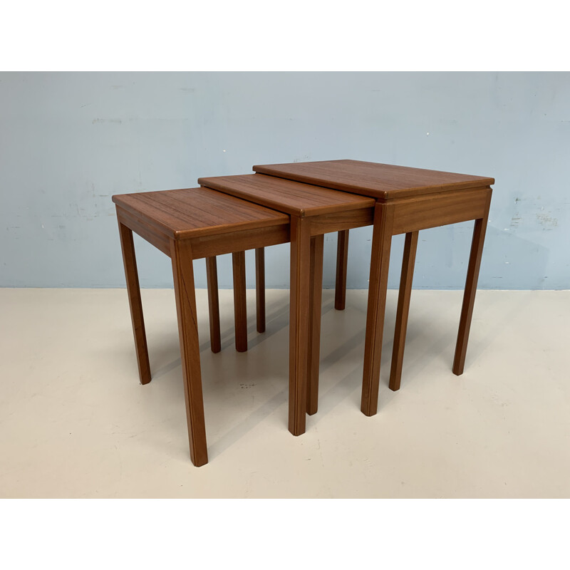 Vintage english nesting tables in teak 1960