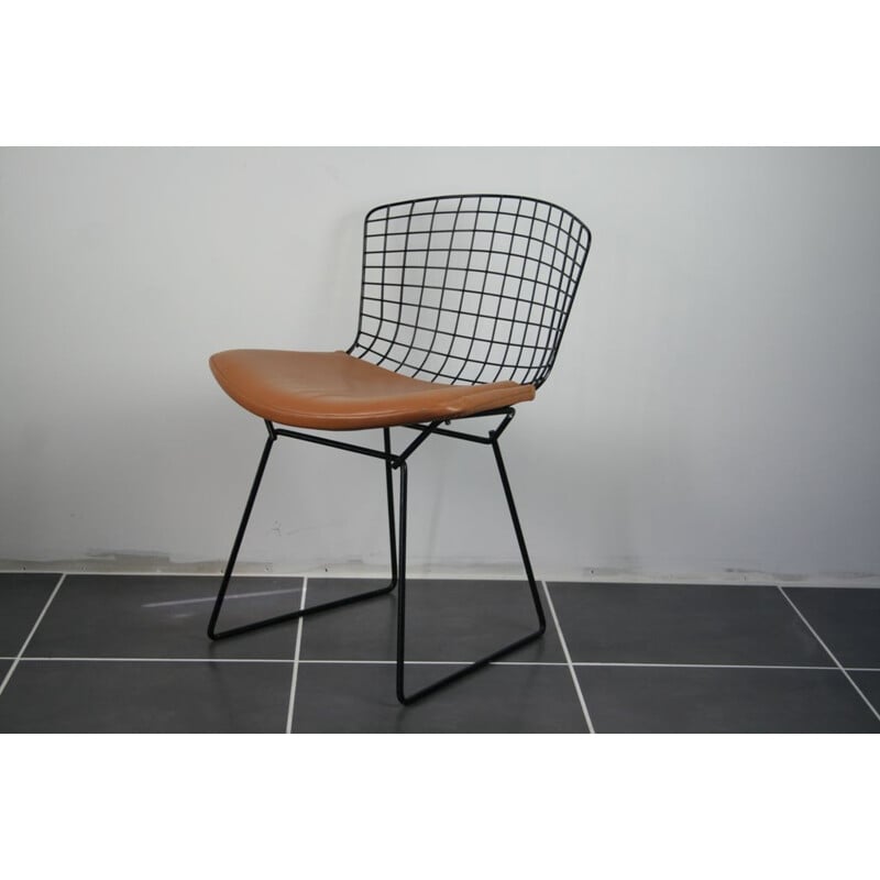 Vintage Bertoia chair for Knoll in black steel and leatherette 1950