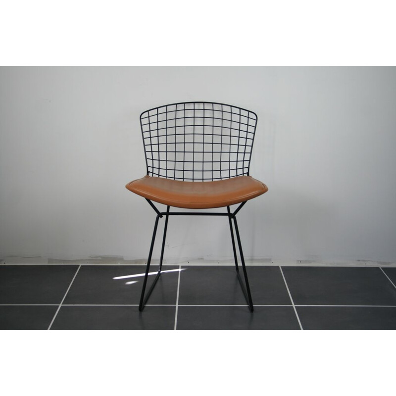 Vintage Bertoia chair for Knoll in black steel and leatherette 1950