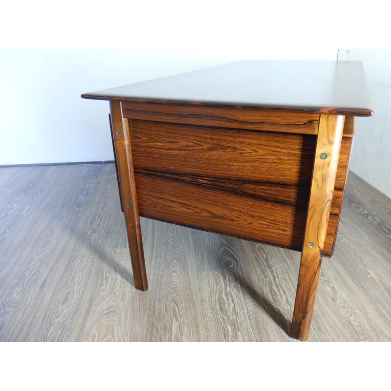 Armchair and desk in rosewood by Kurt Olsen, model 223