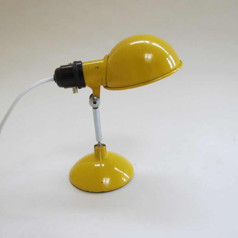 Lampe vintage de bureau métallique jaune par Grail