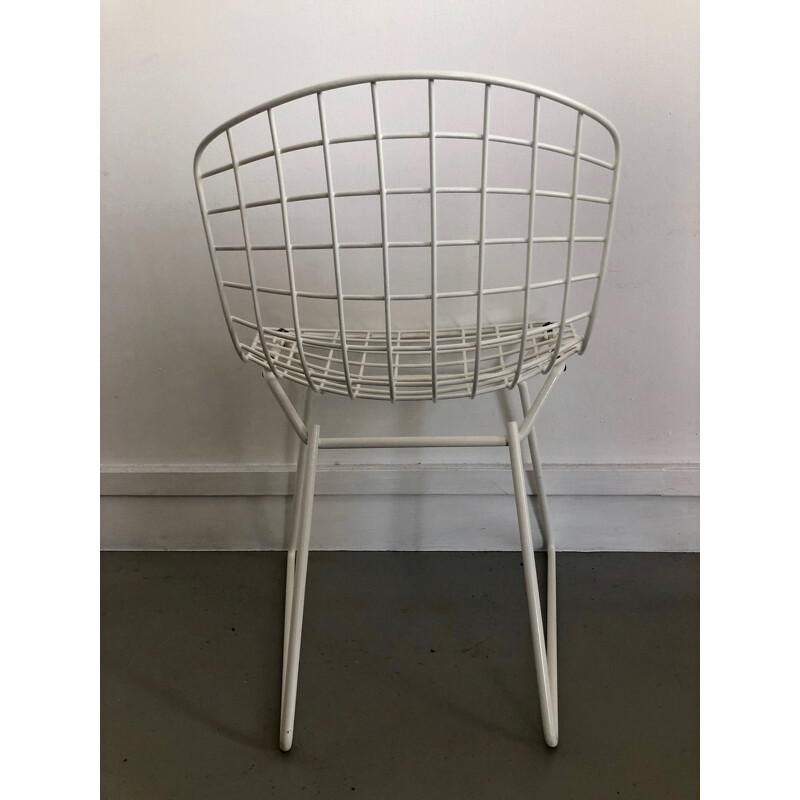 Vintage white kid's chair by Harry Bertoia for Knoll
