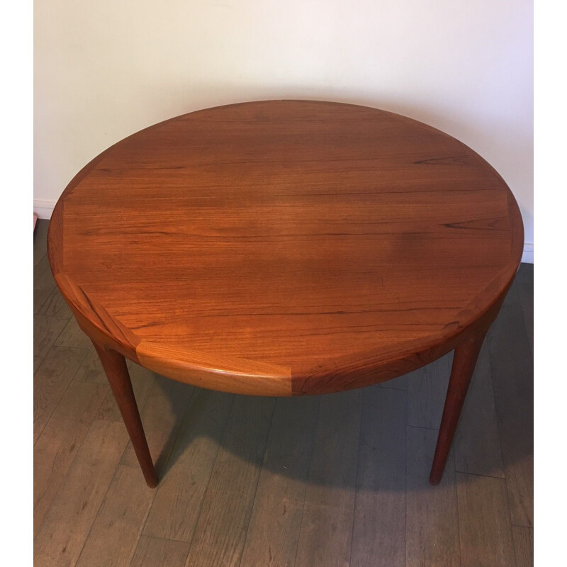 Vintage Table in rosewood by Ib Kofod Larsen for Faarup Møbelfabrik