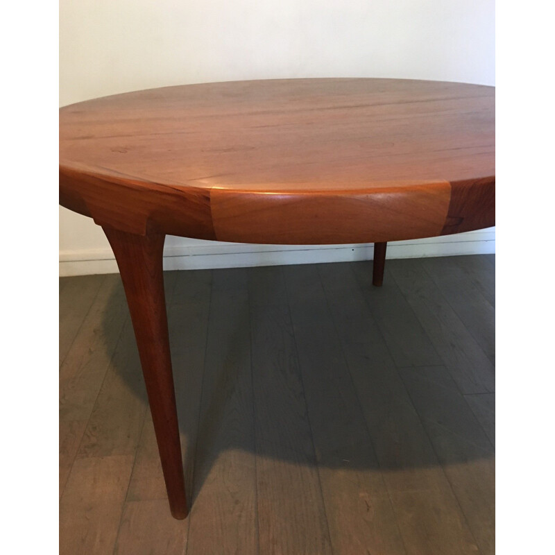 Vintage Table in rosewood by Ib Kofod Larsen for Faarup Møbelfabrik