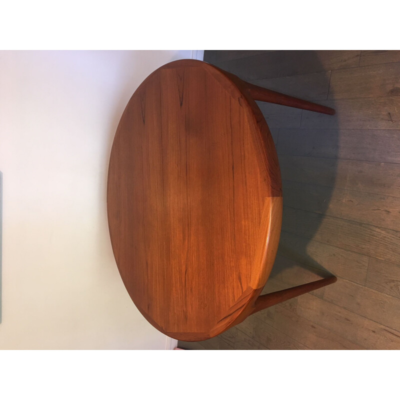 Vintage Table in rosewood by Ib Kofod Larsen for Faarup Møbelfabrik