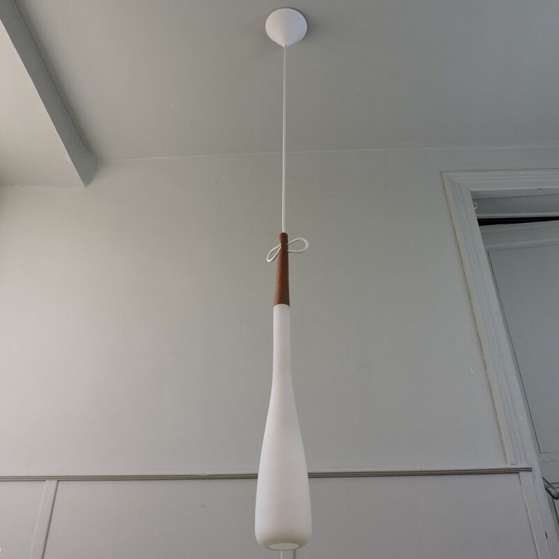 Vintage teak en opaline bol hanglamp van Uno en Osten Kristiansson, Zweden 1960