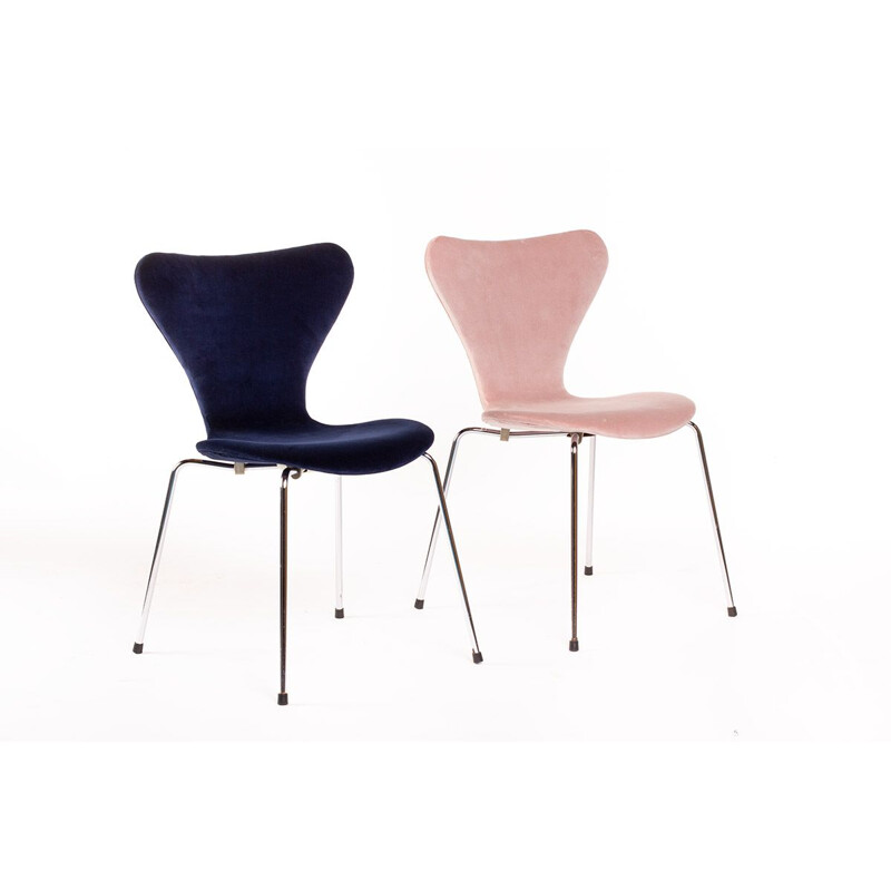 Set of 2 Vintage chairs Butterfly 3107 by Arne Jacobsen for Fritz Hansen, 1980s