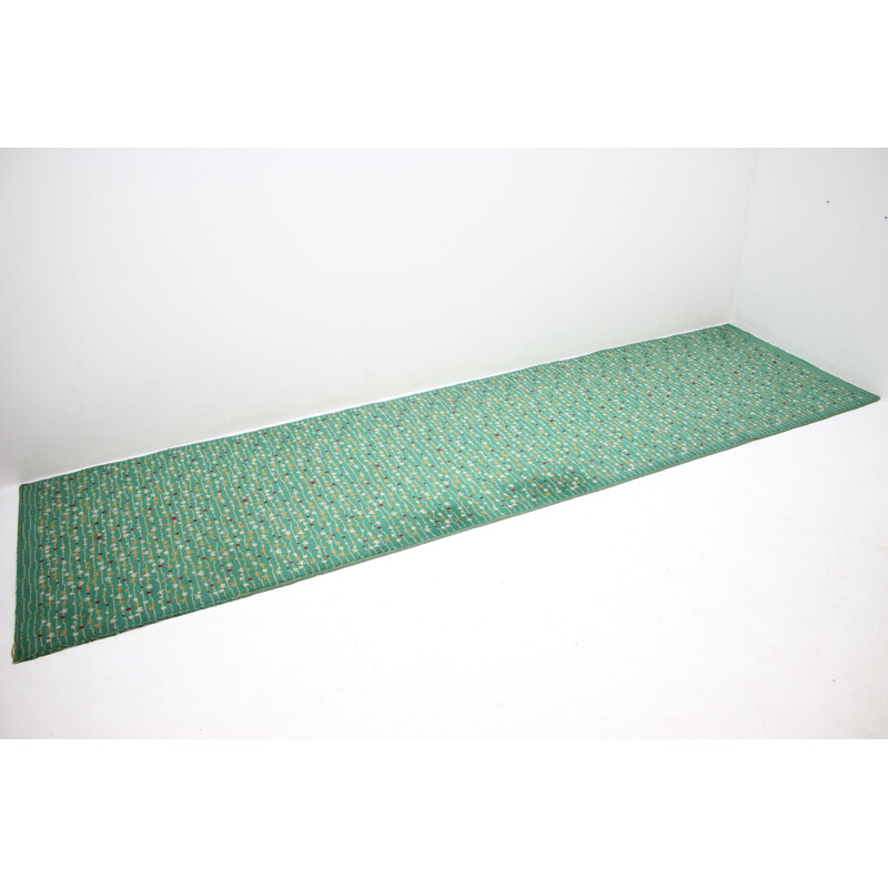 Vintage organic carpet in green fabric 1960