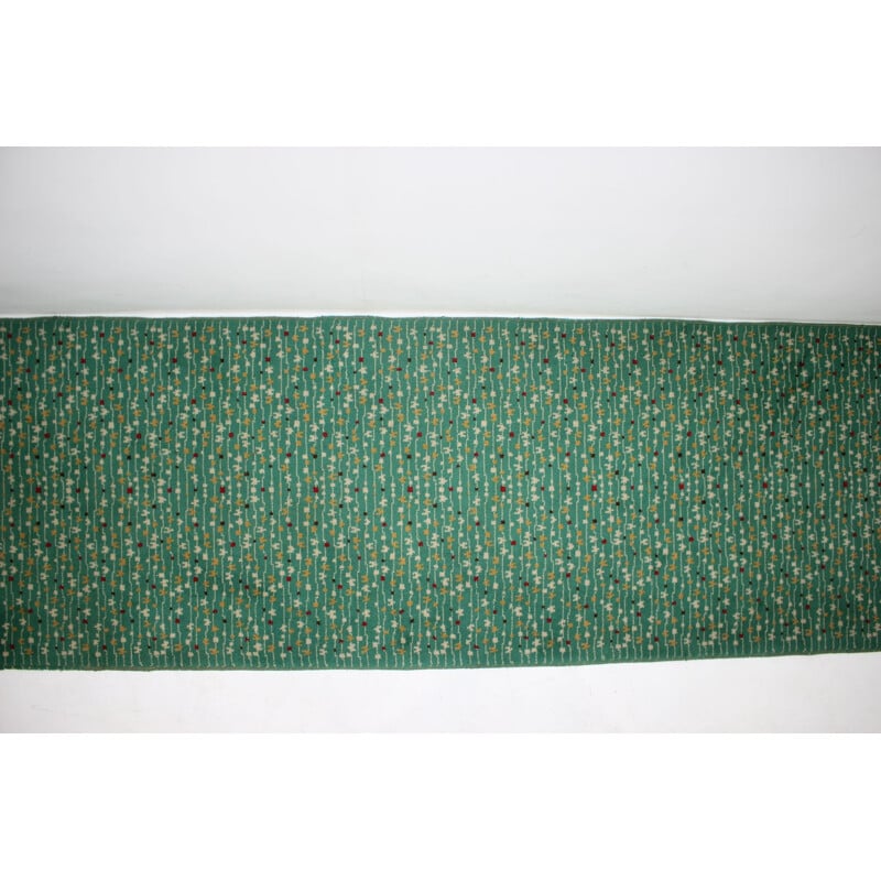 Vintage organic carpet in green fabric 1960