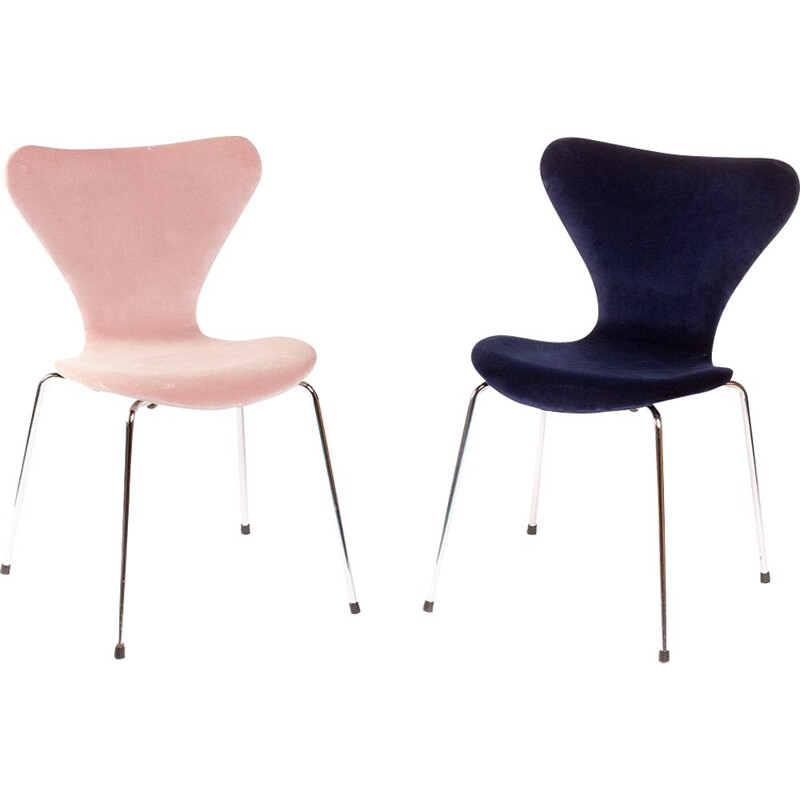Set of 2 Vintage chairs Butterfly 3107 by Arne Jacobsen for Fritz Hansen, 1980s