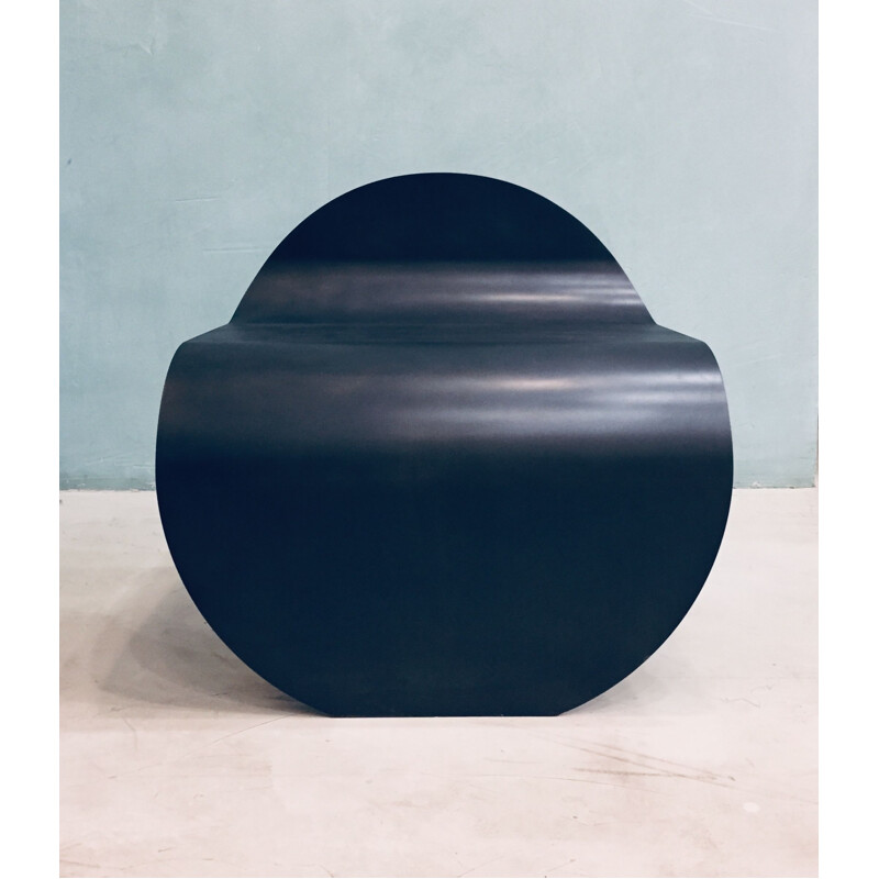 Metal black lacquered stool "O Stool" - Estudio Persona