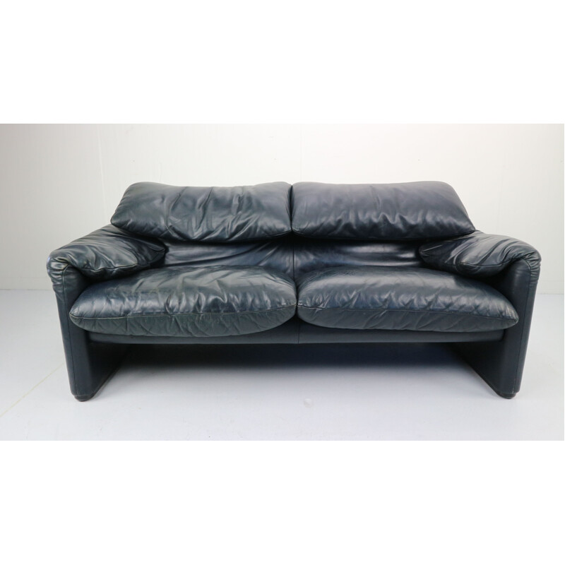 Dark blue Maralunga sofa by Vico Magistretti for Cassina