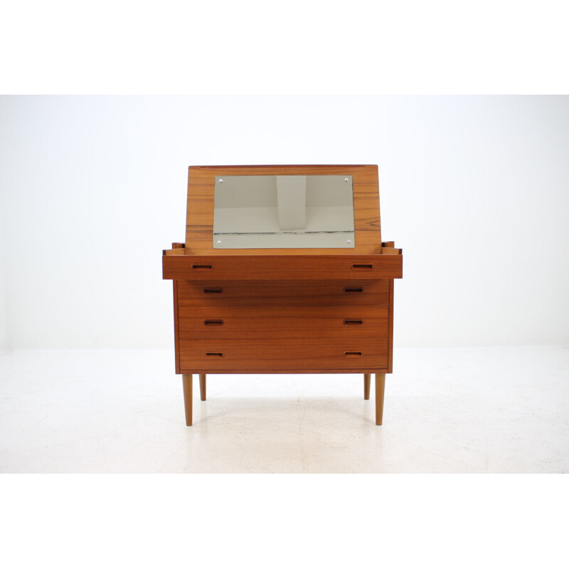 Vintage Danish chest of drawers in teak,1960