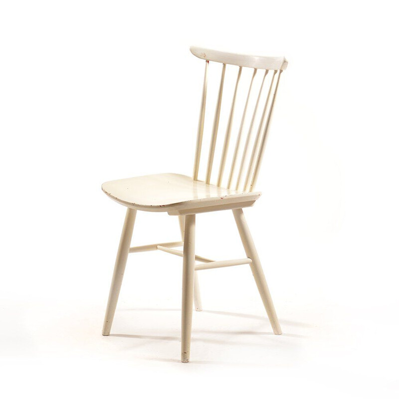 Weißer Vintage-Stuhl aus Massivholz und wurde mehrfach von TON bemalt, 1960