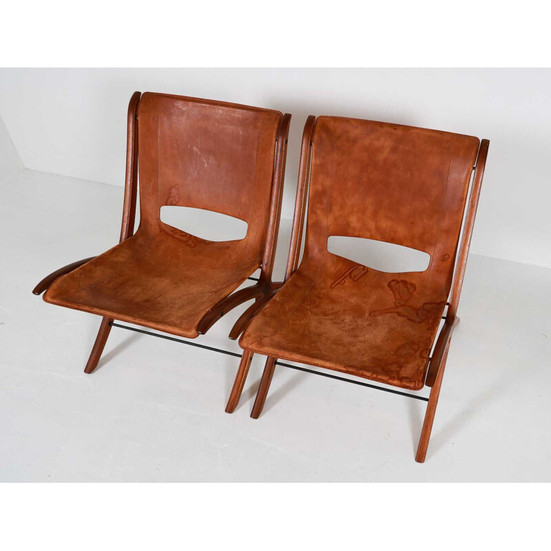 Vintage X-chair armchair for Fritz Hansen in brown leather and mahogany 1950