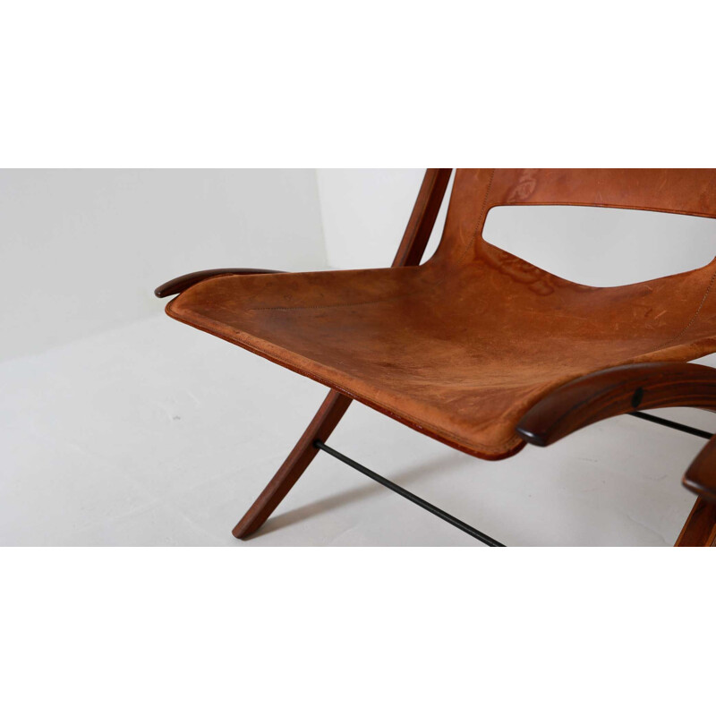 Vintage X-chair armchair for Fritz Hansen in brown leather and mahogany 1950