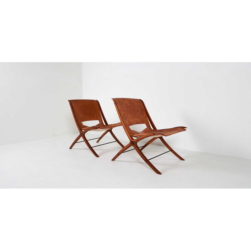 Vintage X-chair armchair for Fritz Hansen in brown leather and mahogany 1950