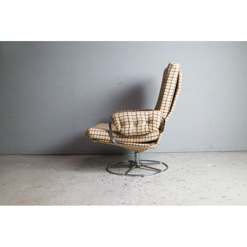 Vintage danish swivelling armchair in beige wool 1970