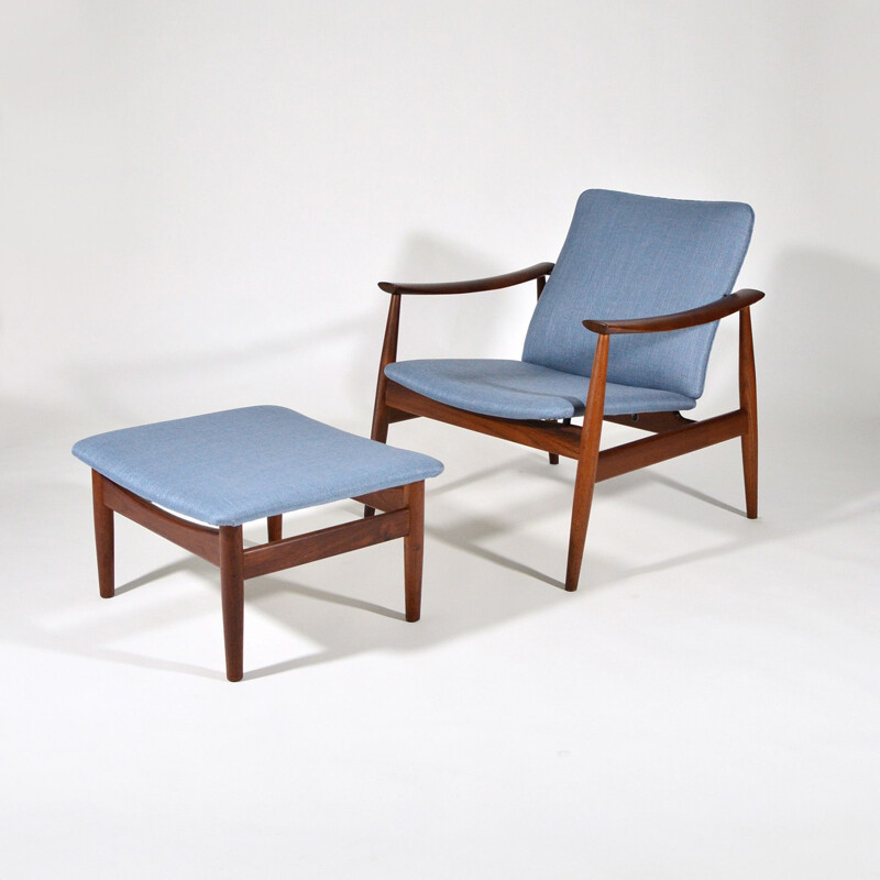 Vintage 137 armchair and 138 ottoman by Finn Juhl for France and Son in teak and blue cotton 1950