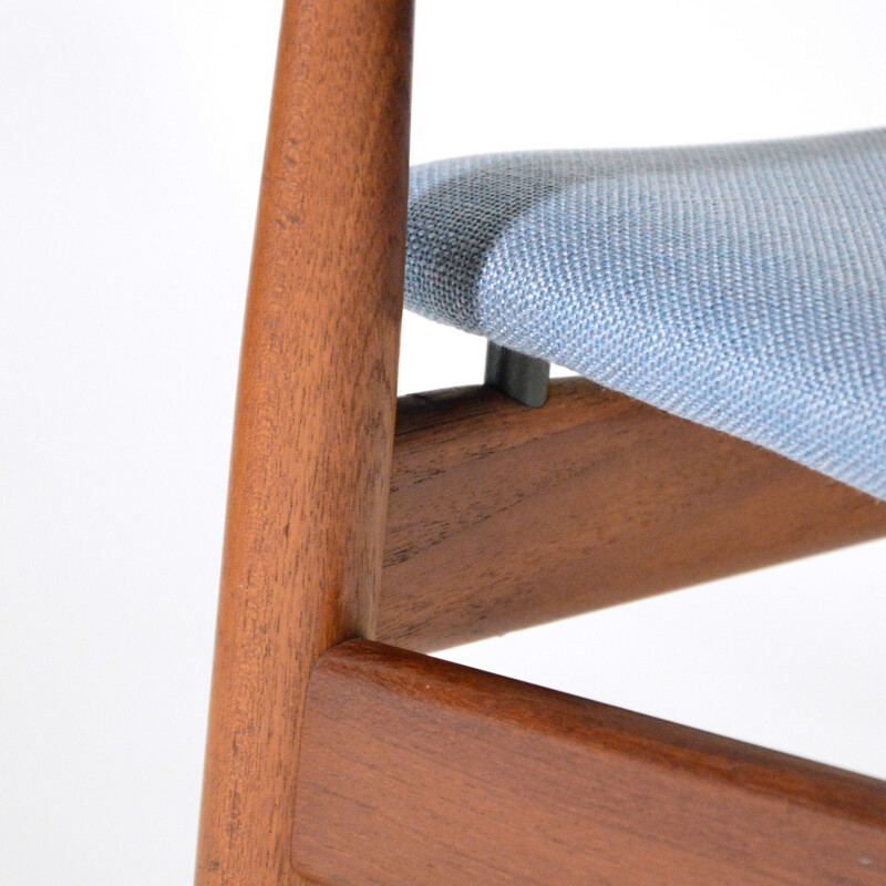 Vintage 137 armchair and 138 ottoman by Finn Juhl for France and Son in teak and blue cotton 1950