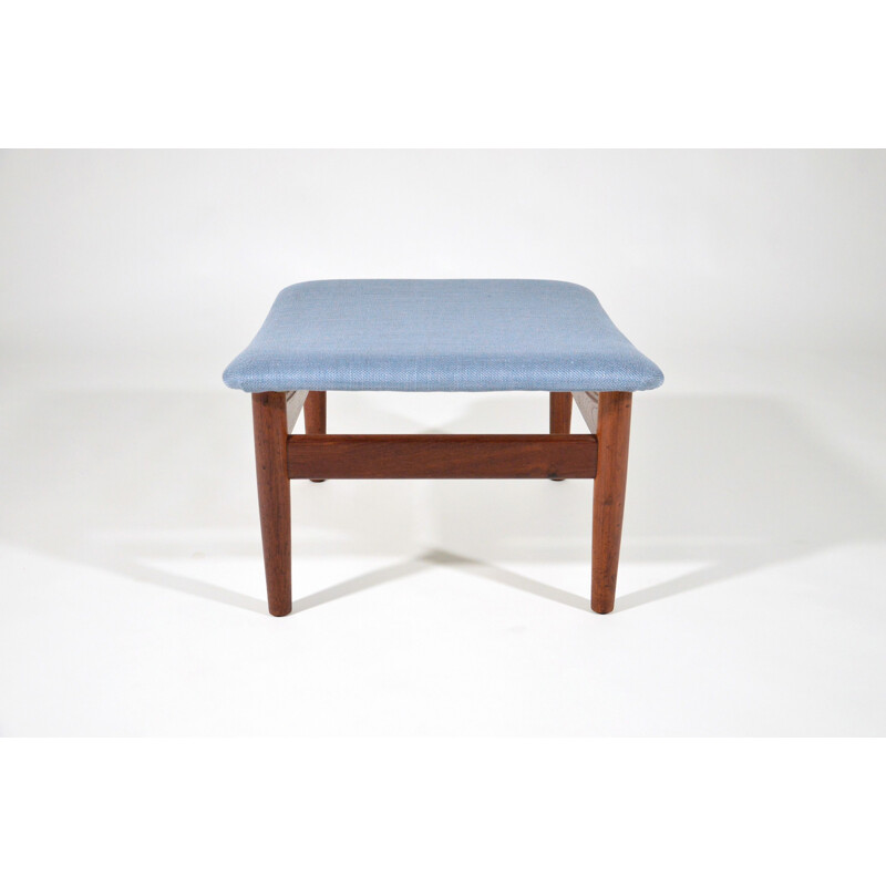 Vintage 137 armchair and 138 ottoman by Finn Juhl for France and Son in teak and blue cotton 1950