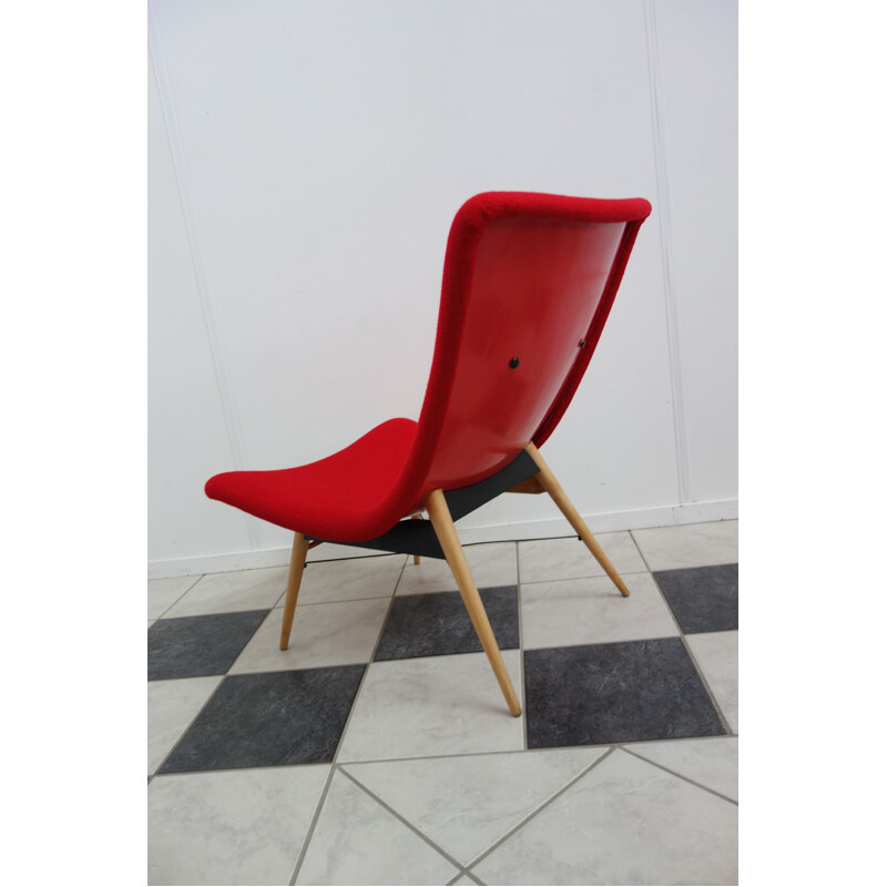 Fauteuil vintage pour Cesky Nabytek en tissu rouge et fibre de verre 1960