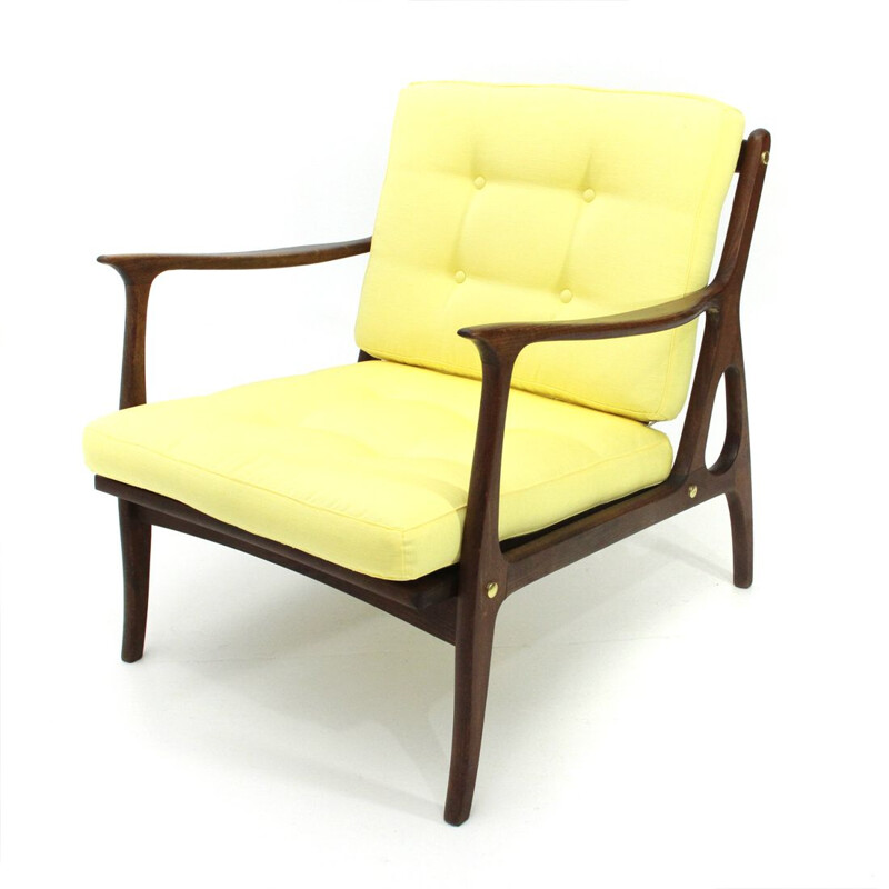 Vintage Italian armchair with yellow cushions