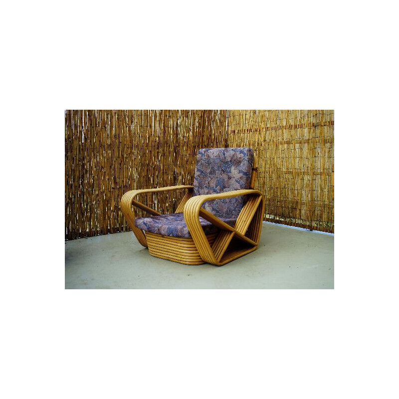 Vintage rattan pretzel chair