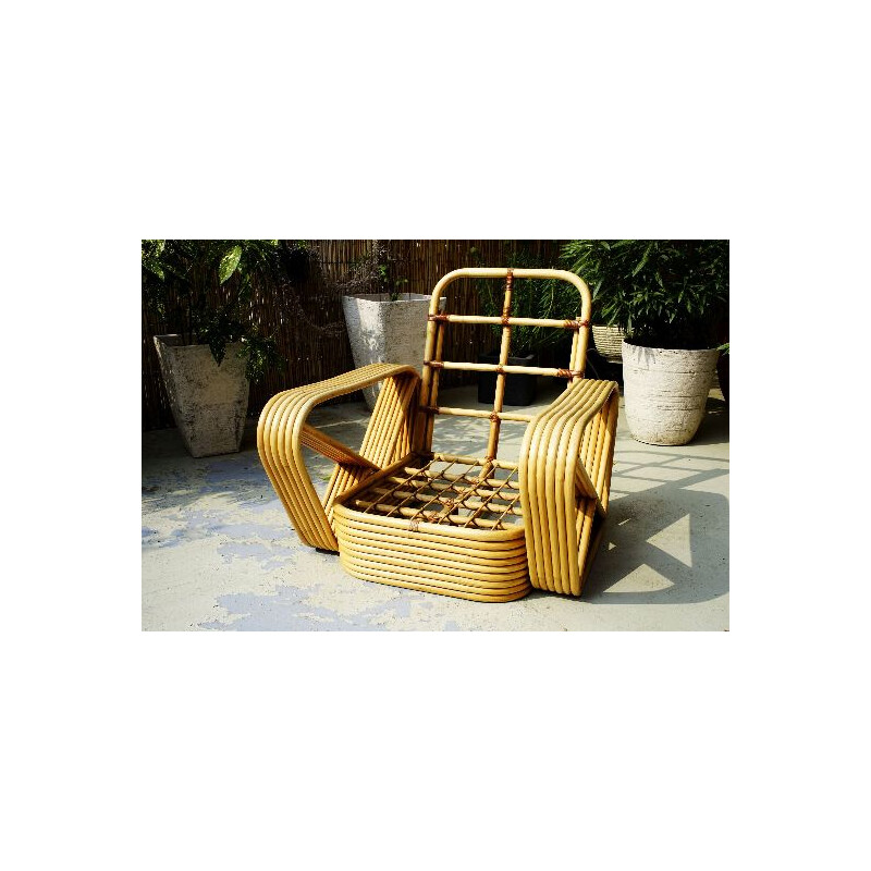 Vintage rattan pretzel chair