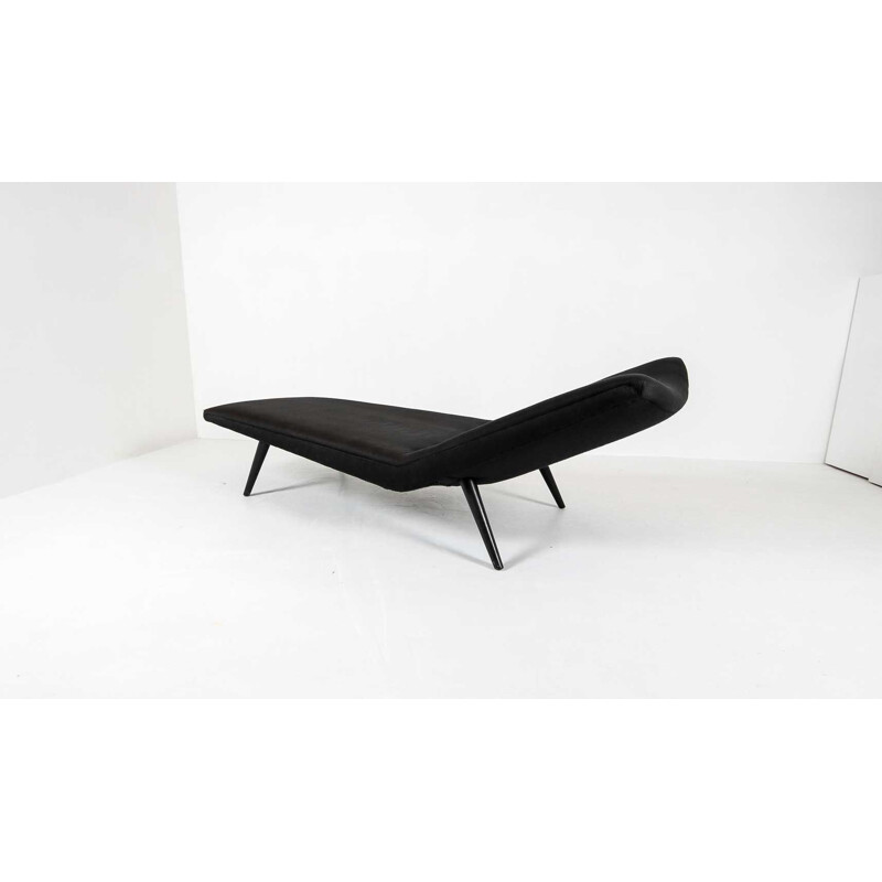 Vintage daybed by Theo Ruth for Artifort