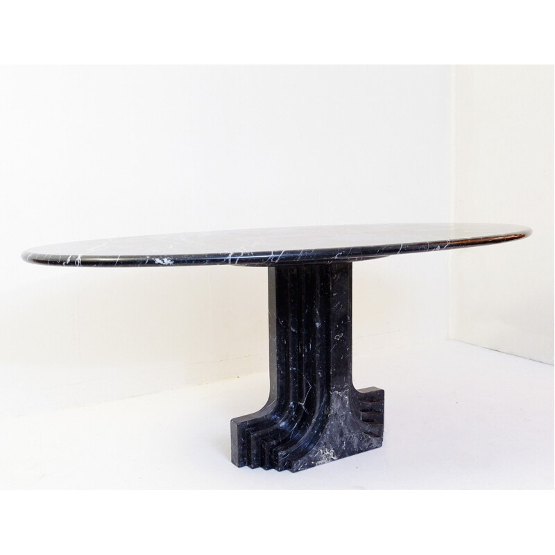Vintage table in black marble attributed to Carlo Scarpa