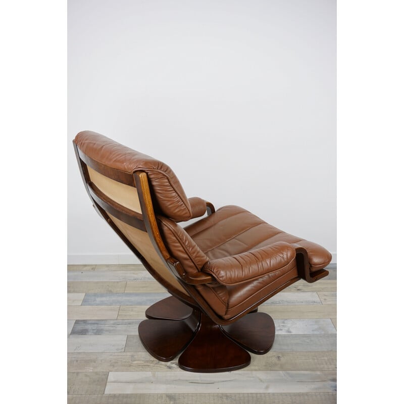 Vintage Scandinavian  swivel armchair in leather and wood, 1970