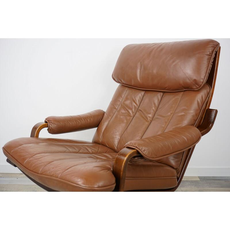 Vintage Scandinavian  swivel armchair in leather and wood, 1970