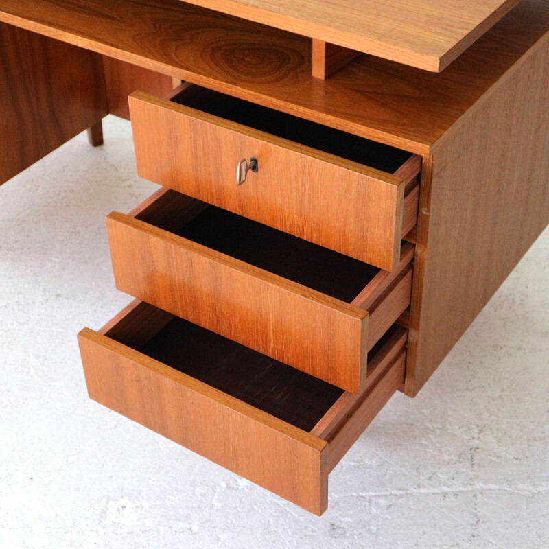 Vintage desk in Teak 1960s