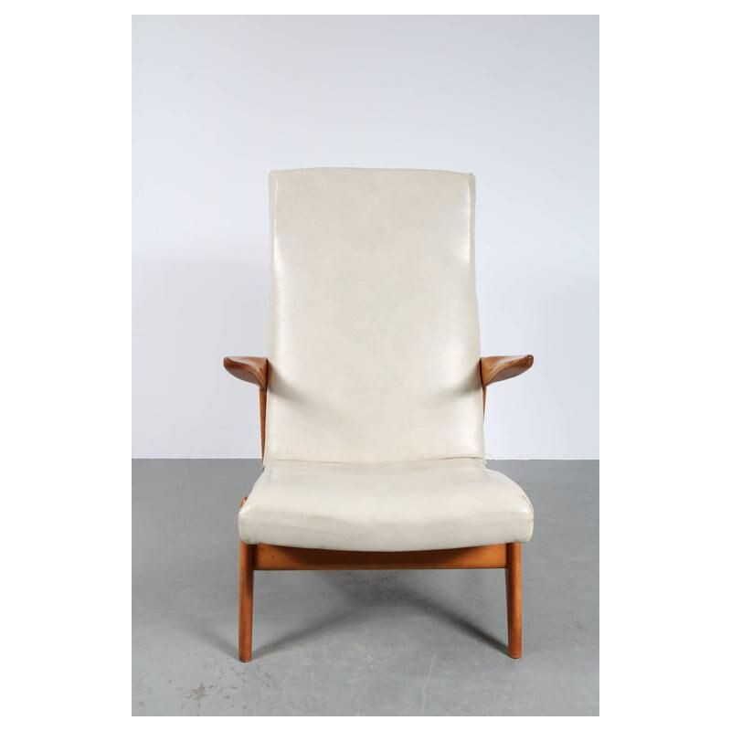 Witte vintage skai lounge stoel 1950's