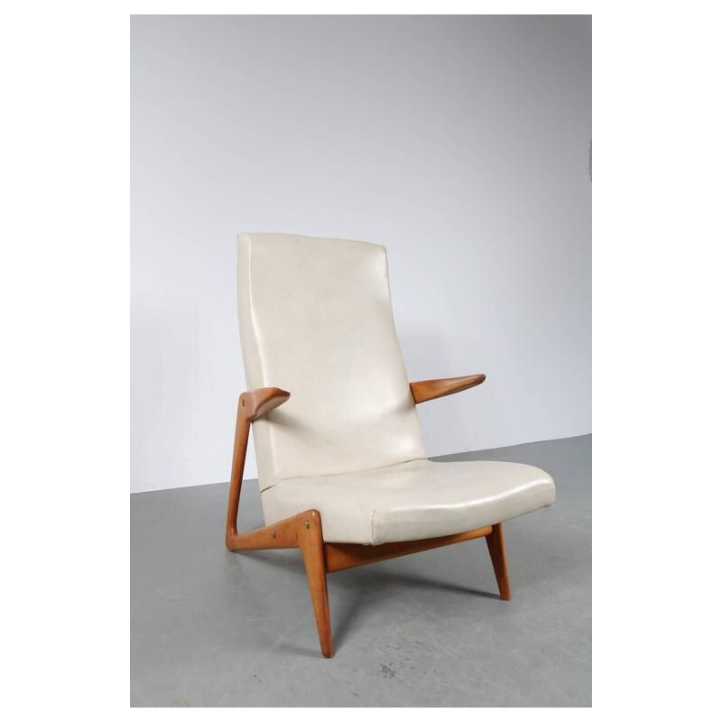 Witte vintage skai lounge stoel 1950's