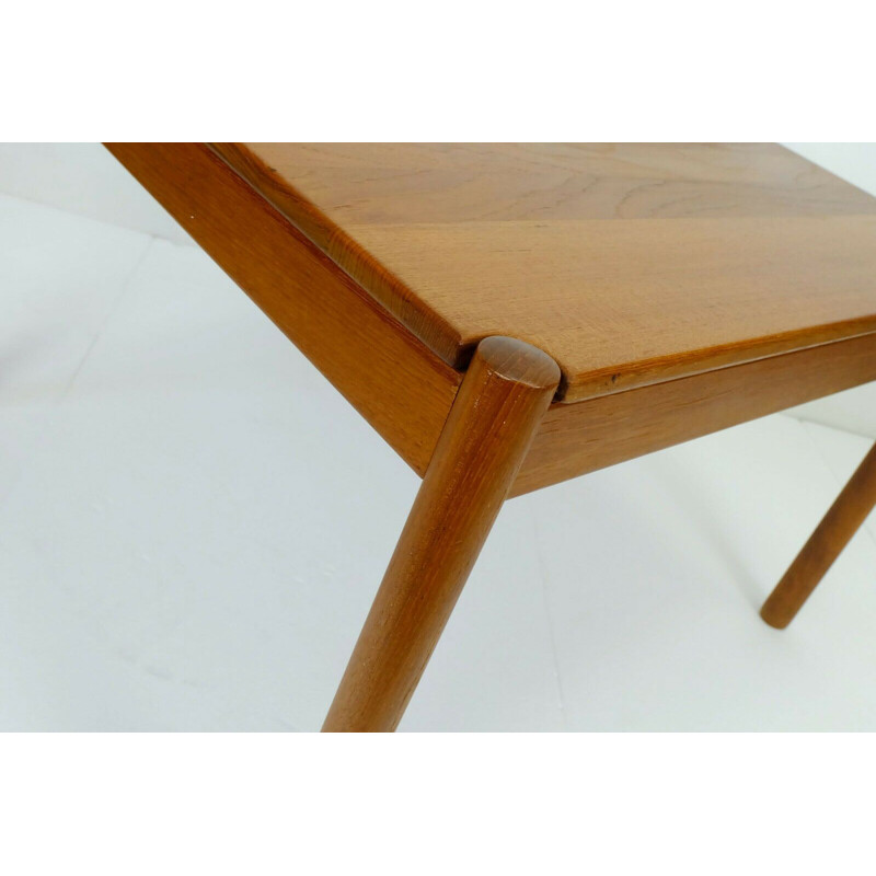 Vintage coffe table in teak magnus olesen denmark