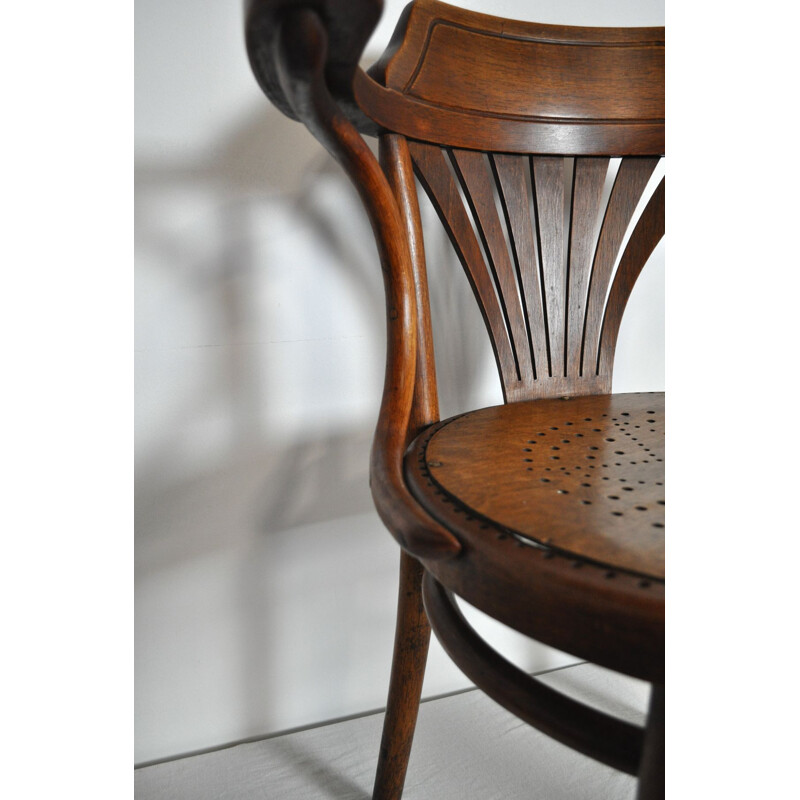 Chaise vintage modèle Nr. 233 par Thonet en bois courbé