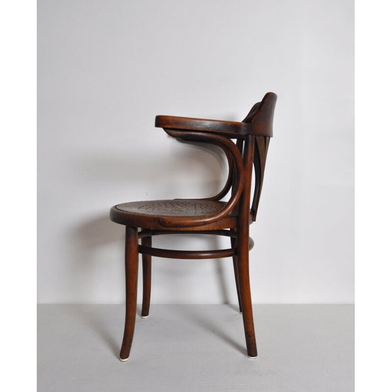 Vintage chair model nr. 233 by Thonet in bentwood