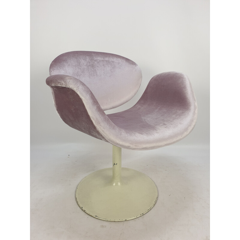 Vintage Little Tulip armchair for Artifort in pink fabric and metal 1960s