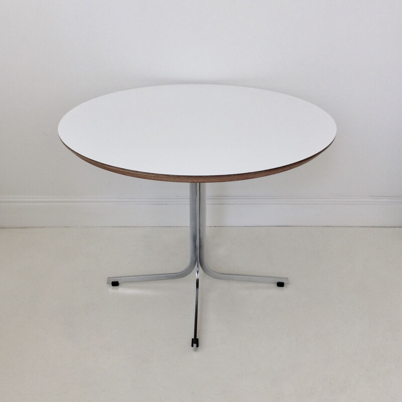 Table T870 par Pierre Paulin pour Artifort