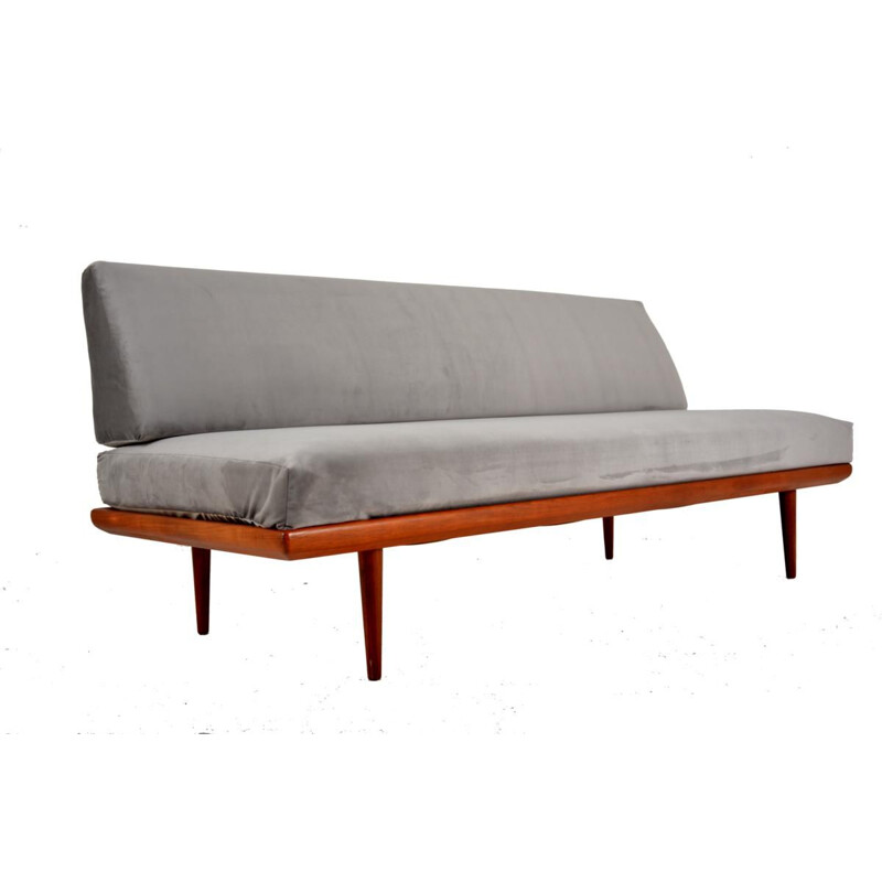 Minerva daybed by Peter Hivdt and Orla Molgaard-Nielsen