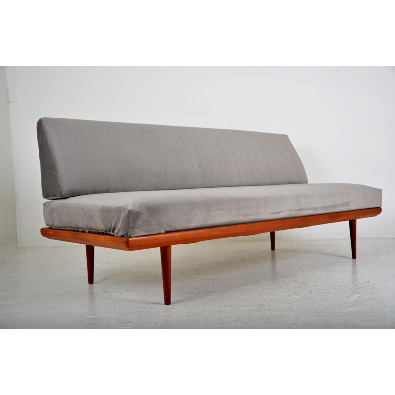 Minerva daybed by Peter Hivdt and Orla Molgaard-Nielsen