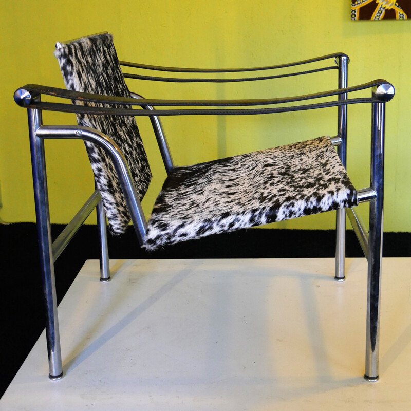 Vintage LC1 armchair for Cassina in black and white foal skin 1970